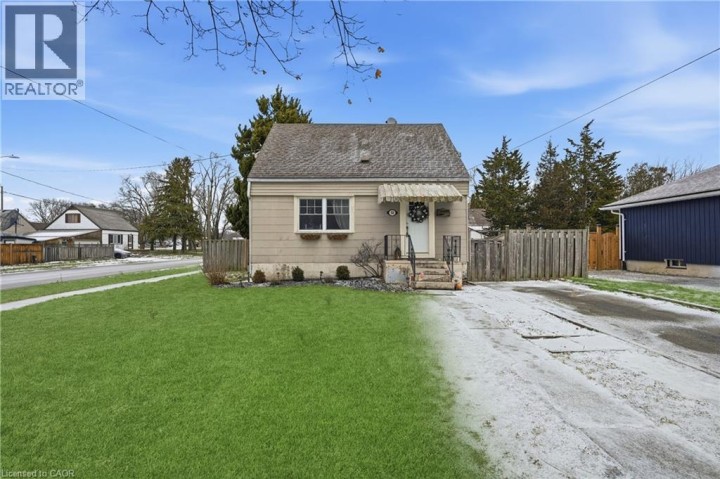 Photo 2 at 53 Alexander Drive, Brantford