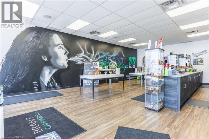 Photo 15 at 160 - 170 Charing Cross Street, Brantford