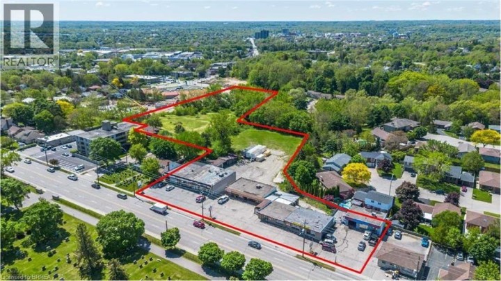 Photo 1 at 160 - 170 Charing Cross Street, Brantford