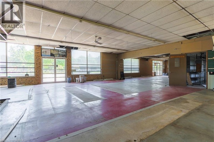 Photo 33 at 160 - 170 Charing Cross Street, Brantford