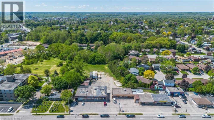 Photo 39 at 160 - 170 Charing Cross Street, Brantford