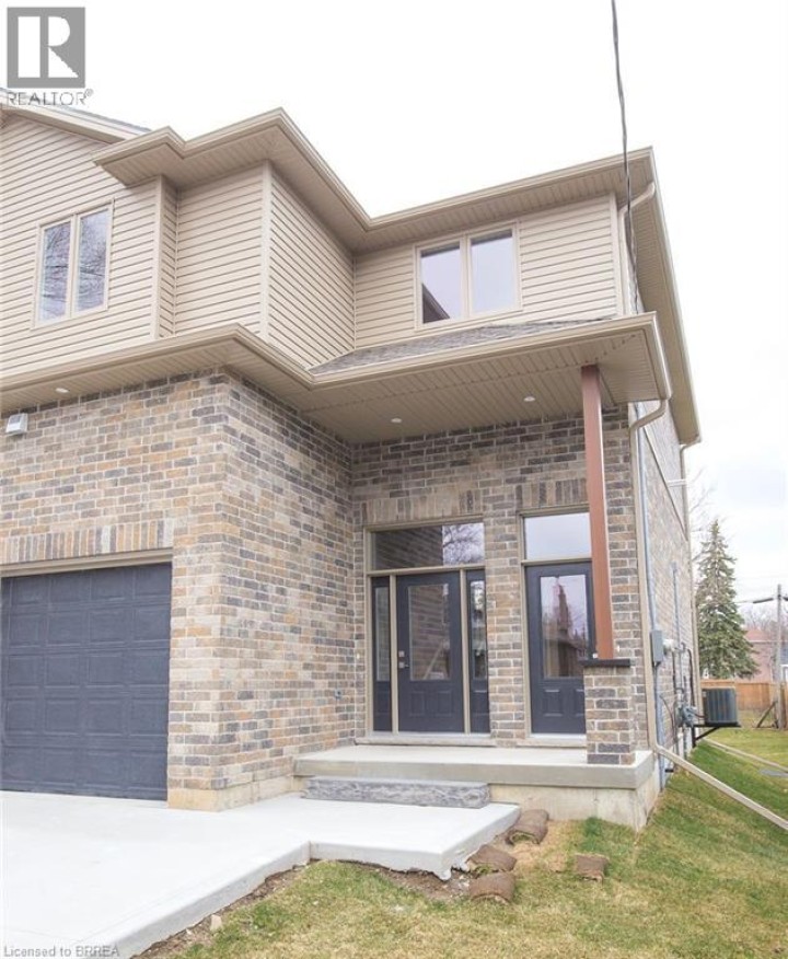 Photo 3 at 355 Wellington Street, Brantford