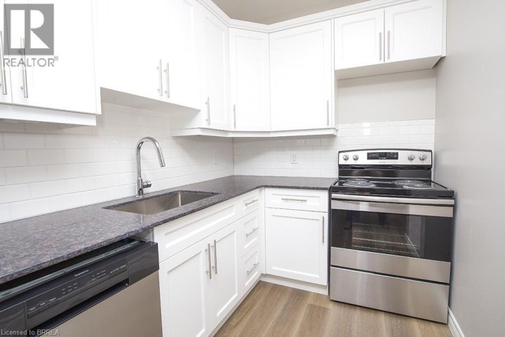 Photo 9 at 355 Wellington Street, Brantford