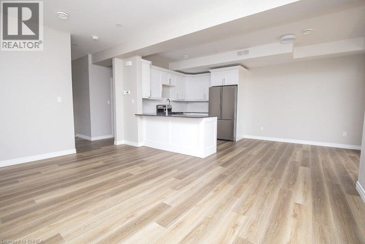 Photo 31 at 355 Wellington Street, Brantford