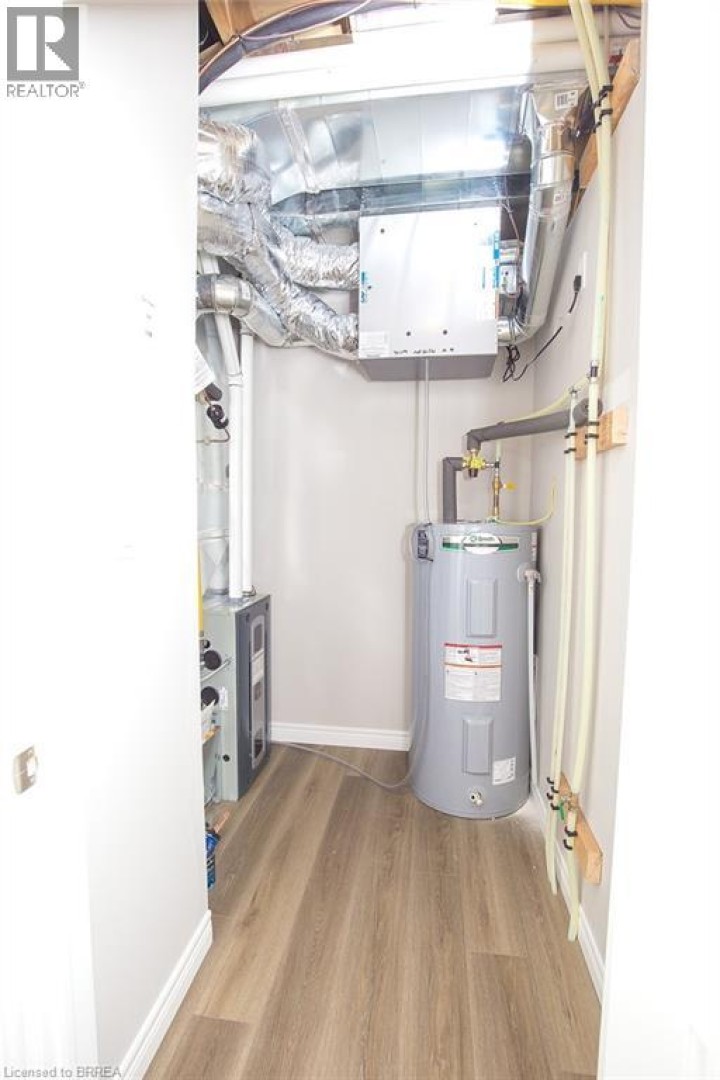 Photo 27 at 355 Wellington Street, Brantford