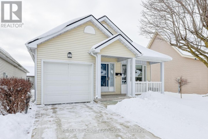 Photo 2 at 33 Wilkins Crescent, Tillsonburg