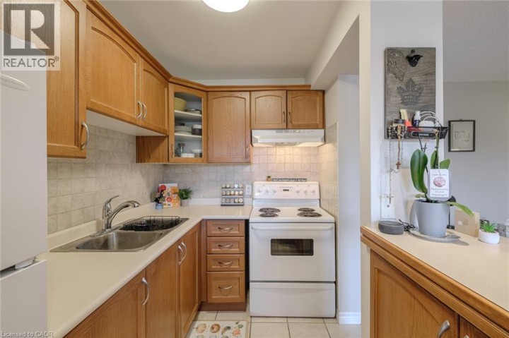 Photo 8 at 648 GREY Street 308, Brantford