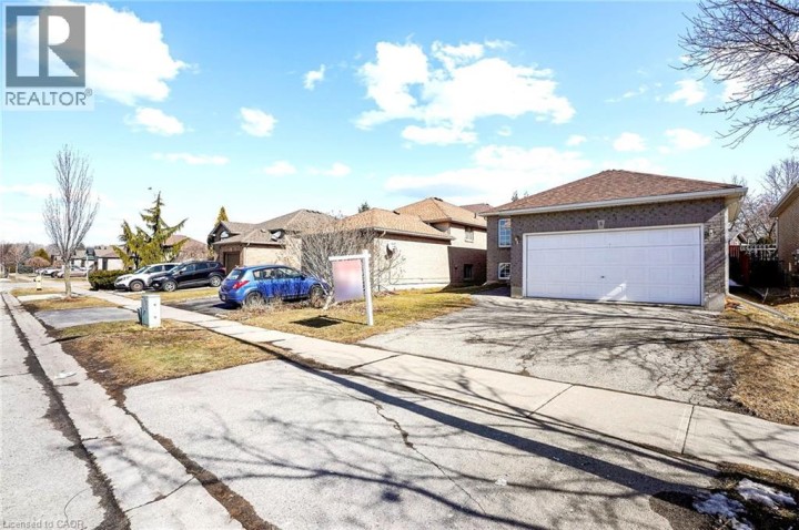 Photo 2 at 8 Bradley Lane, Brantford