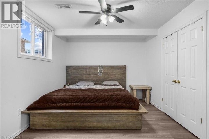 Photo 26 at 8 Bradley Lane, Brantford