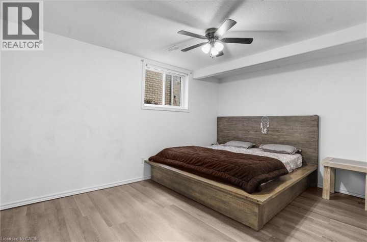 Photo 27 at 8 Bradley Lane, Brantford