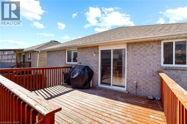 Photo 38 at 8 Bradley Lane, Brantford