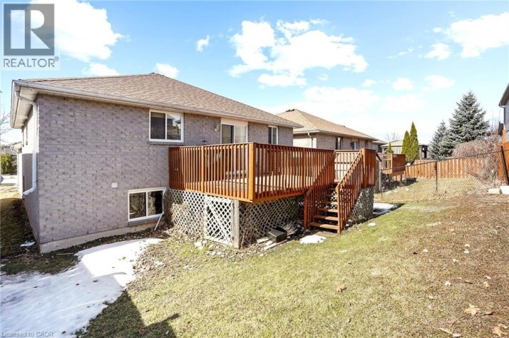 Photo 39 at 8 Bradley Lane, Brantford