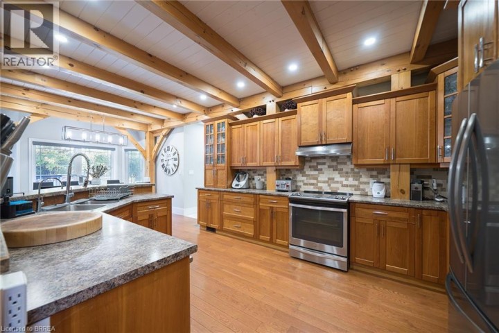 Photo 7 at 9 Michael's Lane, Tillsonburg