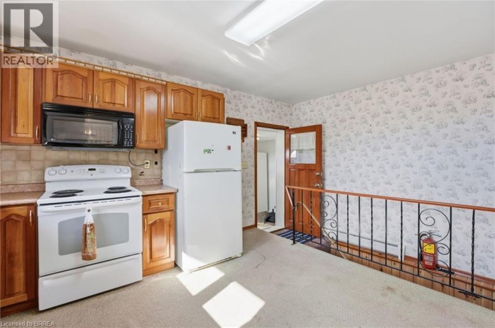 Photo 12 at 42 Jerseyville Road, Brantford