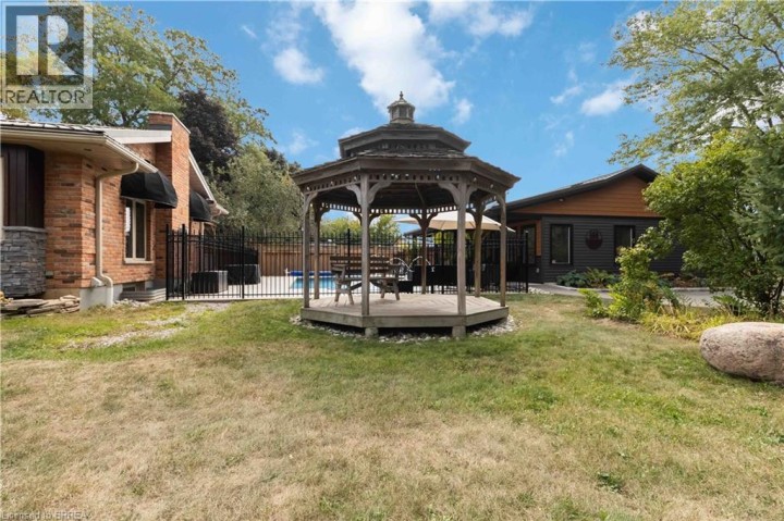 Photo 13 at 232 Paris Road E, Brantford