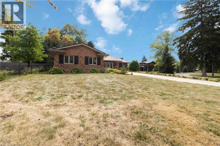 Photo 15 at 232 Paris Road E, Brantford