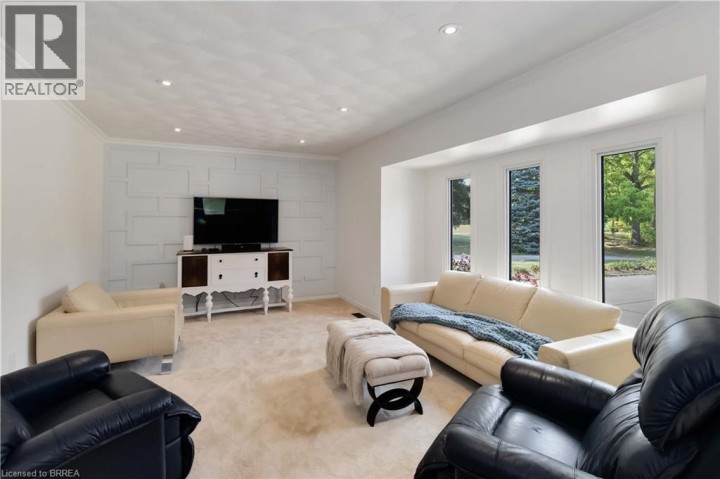 Photo 17 at 232 Paris Road E, Brantford