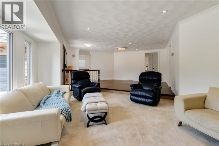 Photo 18 at 232 Paris Road E, Brantford