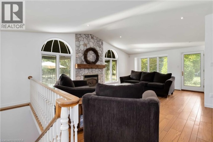 Photo 24 at 232 Paris Road E, Brantford