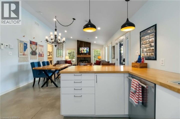 Photo 41 at 232 Paris Road E, Brantford