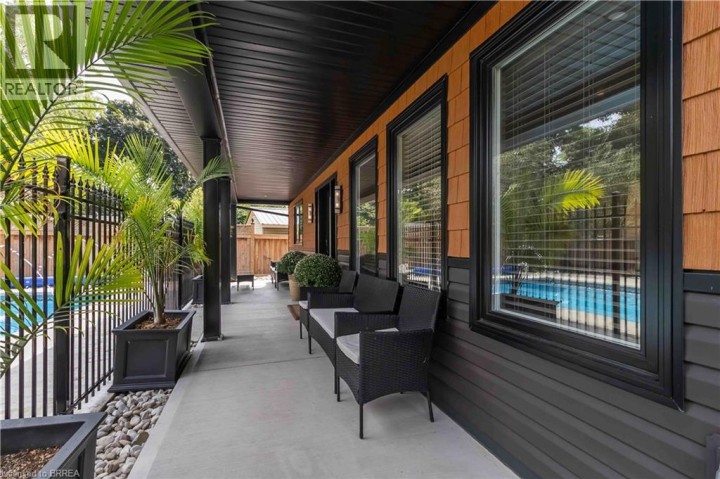 Photo 5 at 232 Paris Road E, Brantford