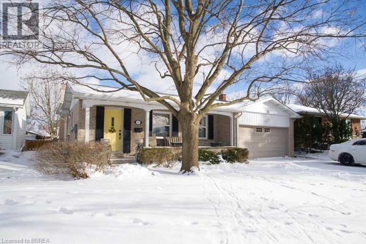 Photo 2 at 15 Burdock Boulevard, Brantford