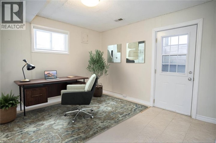 Photo 22 at 15 Burdock Boulevard, Brantford