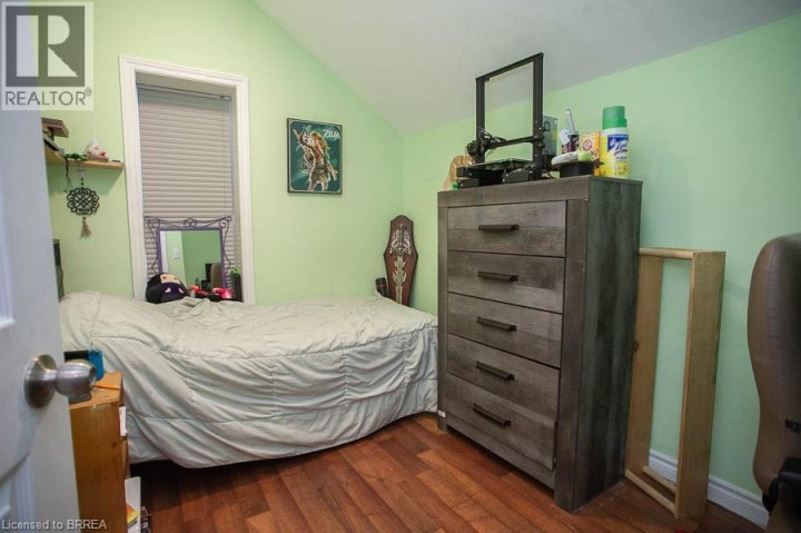 Photo 10 at 129 Peel Street, Brantford