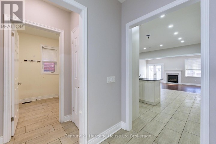 Photo 11 at 504 Baldwin Crescent, Woodstock - North, Woodstock