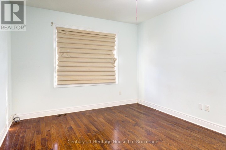 Photo 26 at 504 Baldwin Crescent, Woodstock - North, Woodstock