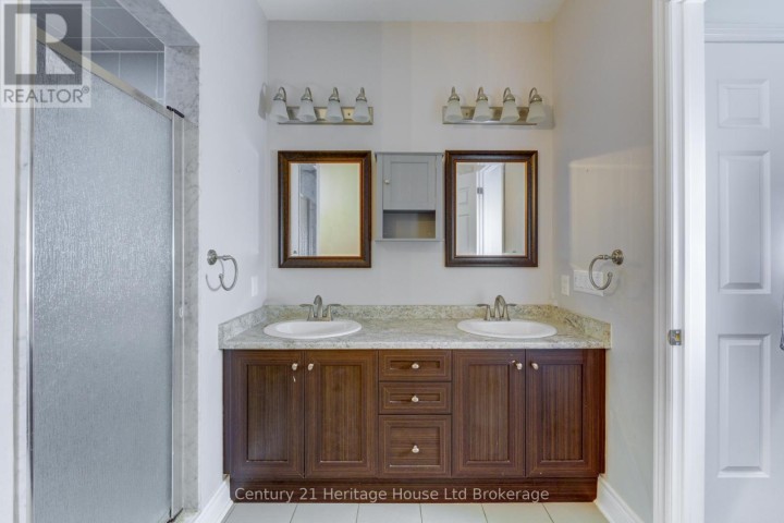 Photo 34 at 504 Baldwin Crescent, Woodstock - North, Woodstock