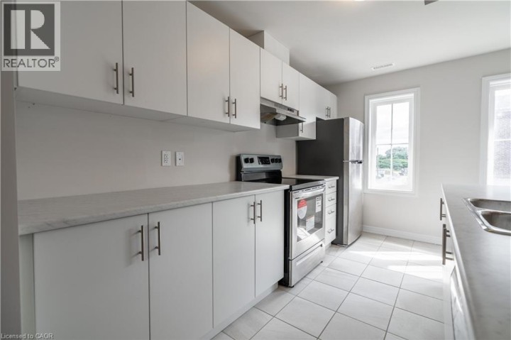 Photo 11 at 677 PARK Road 7, Brantford