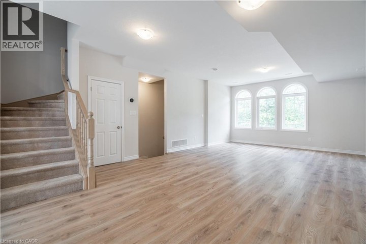 Photo 9 at 677 PARK Road 7, Brantford