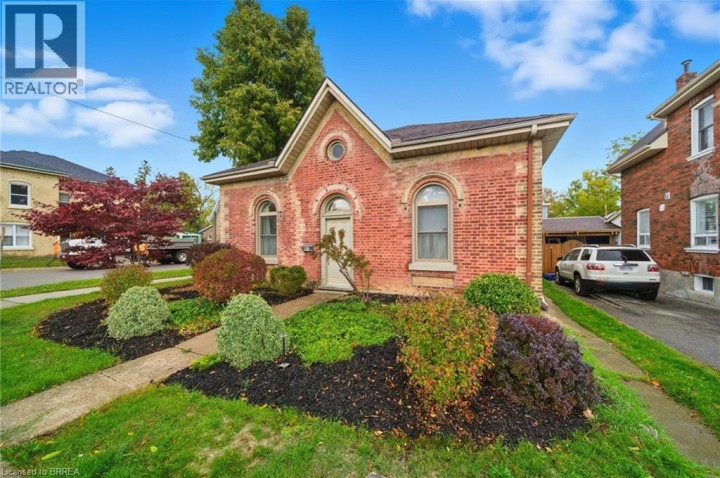 Photo 2 at 89 Murray Street, Brantford