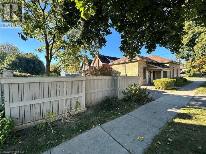 Photo 6 at 89 Murray Street, Brantford