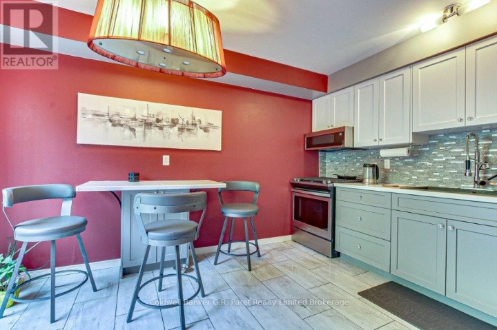 Photo 7 at 15 - 1 Lamer's Court, Tillsonburg