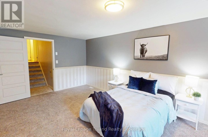 Photo 19 at 444 Lee Avenue, Woodstock - North, Woodstock