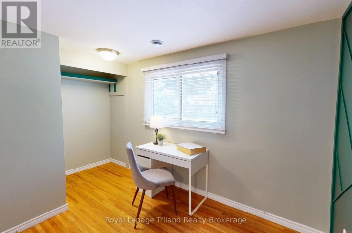 Photo 21 at 444 Lee Avenue, Woodstock - North, Woodstock