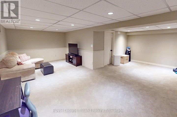 Photo 27 at 444 Lee Avenue, Woodstock - North, Woodstock