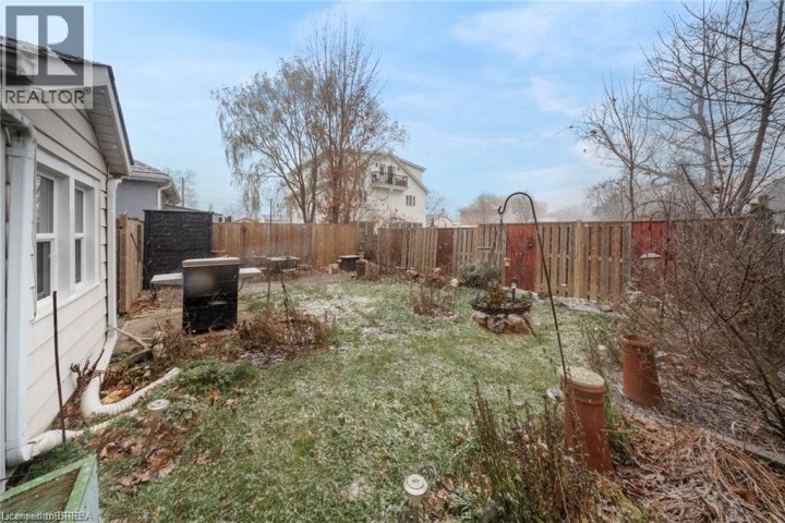 Photo 23 at 68 Oak Street, Brantford