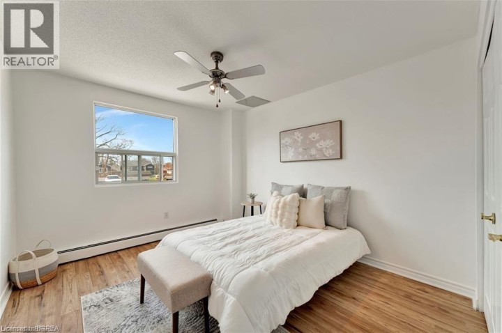 Photo 18 at 793 COLBORNE Street E 207, Brantford