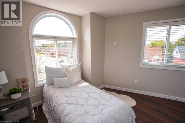 Photo 32 at B - 489 East Avenue, Downtown Kitchener / East Ward, Kitchener