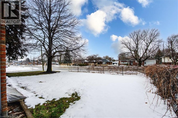 Photo 11 at 1040 Warwick Street, Woodstock