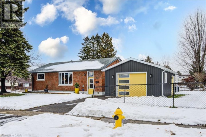 Photo 2 at 1040 Warwick Street, Woodstock