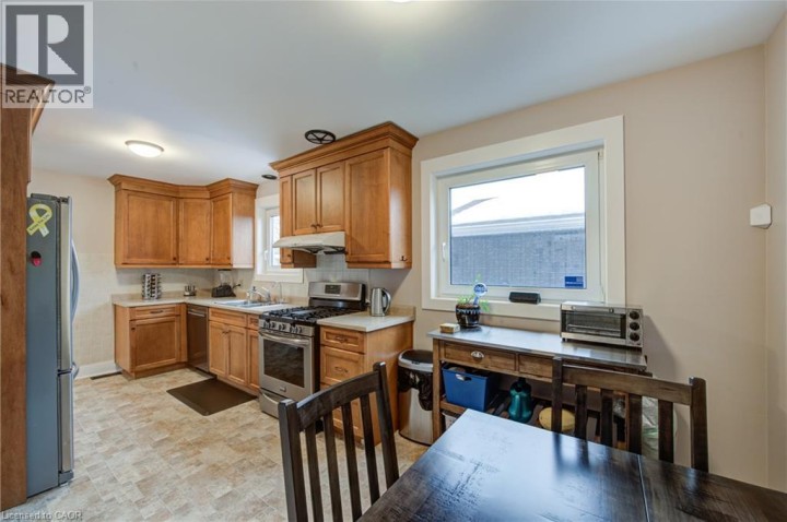 Photo 25 at 1040 Warwick Street, Woodstock