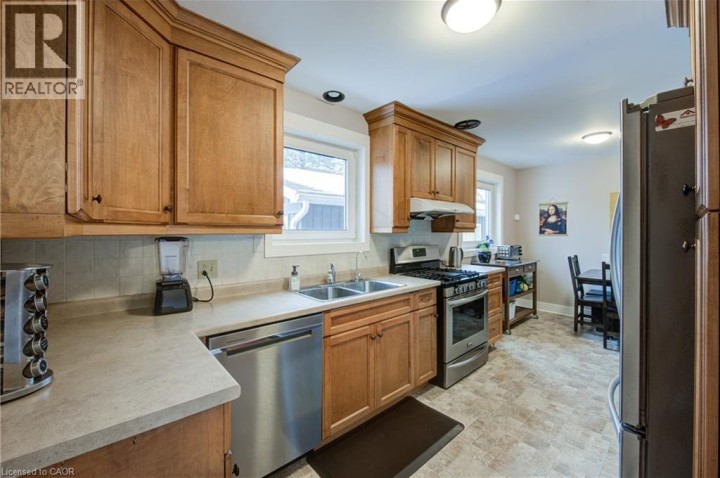 Photo 28 at 1040 Warwick Street, Woodstock