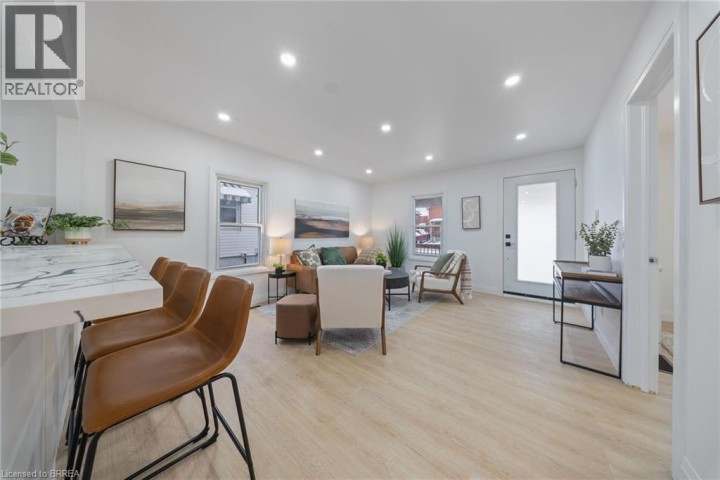 Photo 10 at 111 Victoria Street, Brantford