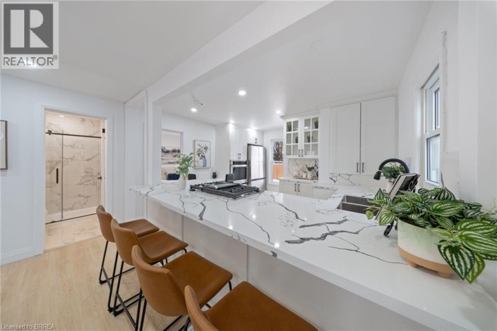 Photo 13 at 111 Victoria Street, Brantford