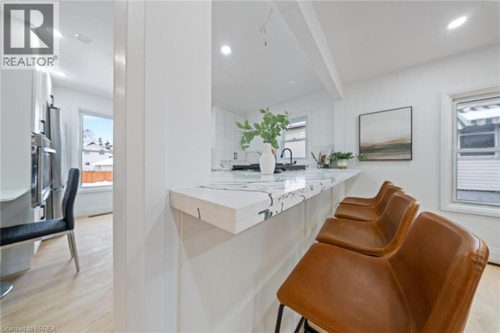 Photo 14 at 111 Victoria Street, Brantford