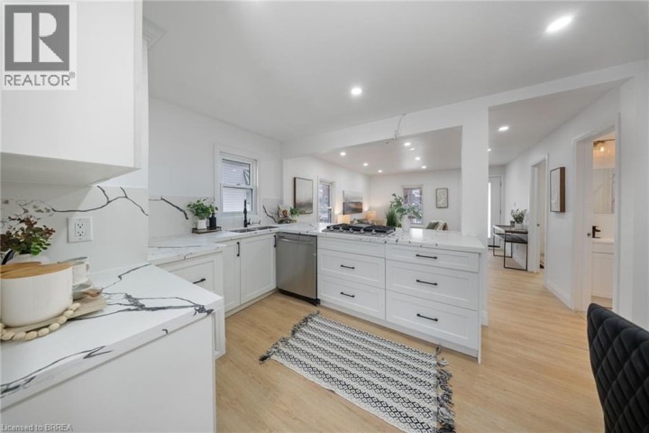 Photo 17 at 111 Victoria Street, Brantford